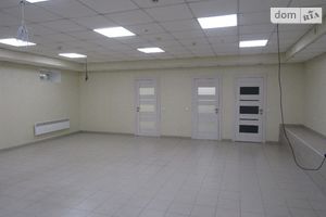 Продается нежилое помещение в жилом доме 140 кв. м в 9-этажном здании