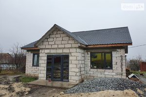 Продається одноповерховий будинок 83 кв. м з гаражем