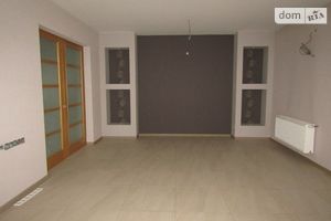 Продается дом на 3 этажа 210 кв. м с гаражом