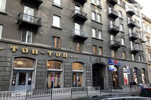 Продається 4-кімнатна квартира 175 кв. м у Львові