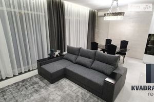 Продается 2-комнатная квартира 62 кв. м в Днепре