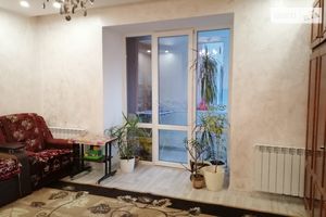 Продається 2-кімнатна квартира 52.9 кв. м у Рівному