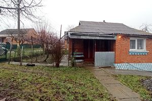 Продается одноэтажный дом 58 кв. м с беседкой