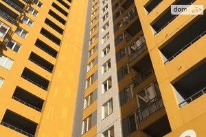 Продается 3-комнатная квартира 96 кв. м в Одессе
