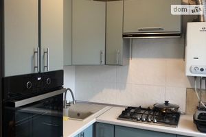 Продается 2-комнатная квартира 46 кв. м в Житомире