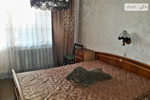 Сдается в аренду 3-комнатная квартира 56 кв. м в Ровно