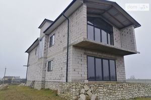 Продается дом на 2 этажа 206 кв. м с бассейном