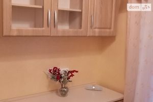 Продається 2-кімнатна квартира 45 кв. м у Одесі