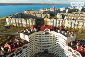 Продается 3-комнатная квартира 123 кв. м в Николаеве