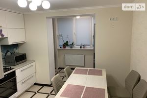 Продается 3-комнатная квартира 92 кв. м в Виннице