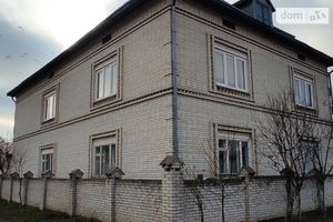 Продається будинок 2 поверховий 375 кв. м з подвалом