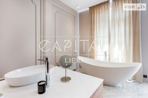 Здається в оренду 4-кімнатна квартира 360 кв. м у Києві