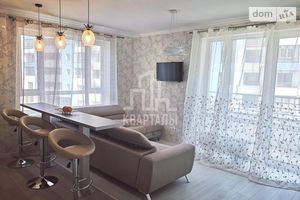 Сдается в аренду 2-комнатная квартира 64 кв. м в Киеве