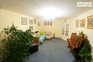 Продается 5-комнатная квартира 110 кв. м в Днепре