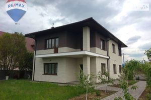 Продается дом на 2 этажа 239 кв. м с подвалом