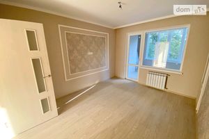 Продается 3-комнатная квартира 67 кв. м в Херсоне