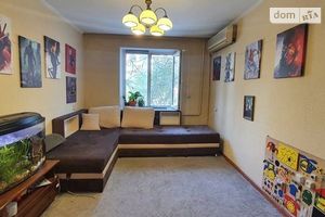 Продается 3-комнатная квартира 69 кв. м в Днепре