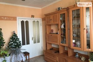 Продается 3-комнатная квартира 65.7 кв. м в Черновцах