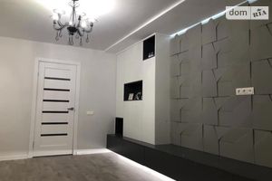 Продается 2-комнатная квартира 75 кв. м в Тернополе
