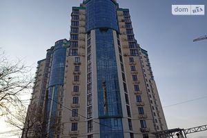 Продається 4-кімнатна квартира 123 кв. м у Одесі