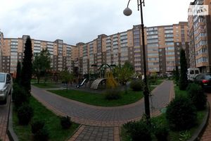 Продається 2-кімнатна квартира 84 кв. м у Хмельницькому