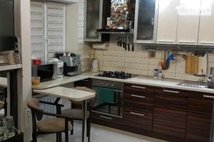 Сдается в аренду 3-комнатная квартира 60 кв. м в Киеве