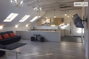 Продается 4-комнатная квартира 160 кв. м в Кропивницком