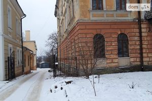 Продается нежилое помещение в жилом доме 60 кв. м в 1-этажном здании