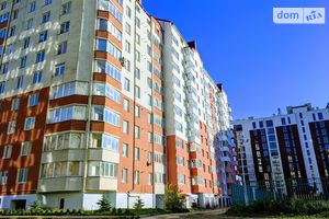 Продается 2-комнатная квартира 65.8 кв. м в Ивано-Франковске