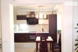 Продается 5-комнатная квартира 120 кв. м в Днепре