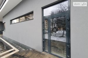 Здається в оренду офіс 120 кв. м в нежитловому приміщені в житловому будинку