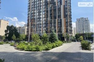 Продается 3-комнатная квартира 84 кв. м в Киеве