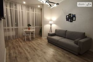 Продається 2-кімнатна квартира 48 кв. м у Дніпрі