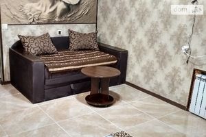 Сдается в аренду 1-комнатная квартира 25 кв. м в Киеве