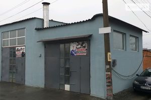 Сдается в аренду бокс в гаражном комплексе под легковое авто на 50 кв. м