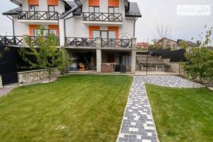 Продается часть дома 180 кв. м с мансардой