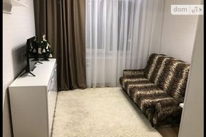 Продается 1-комнатная квартира 16.5 кв. м в Ровно