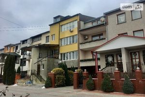 Продается 2-комнатная квартира 81.7 кв. м в Тернополе