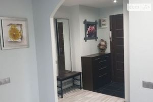 Продается 2-комнатная квартира 45 кв. м в Днепре