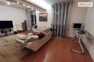 Продается 3-комнатная квартира 84 кв. м в Днепре