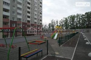 Продается 2-комнатная квартира 77.6 кв. м в Вышгороде