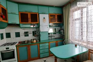 Сдается в оренду частина будинку 80 кв. м з меблями