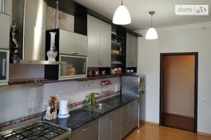 Продается 2-комнатная квартира 79 кв. м в Хмельницком