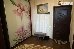 Продается 2-комнатная квартира 55 кв. м в Днепре