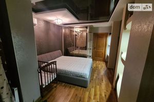 Продається 3-кімнатна квартира 71 кв. м у Дніпрі