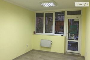 Сдается в аренду торгово-офисный центр 18 кв. м в 5-этажном здании