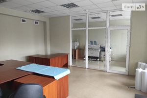 Здається в оренду офіс 68.2 кв. м в адміністративній будівлі