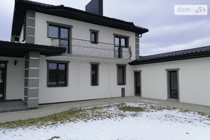 Продается дом на 2 этажа 271 кв. м с верандой