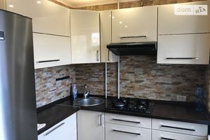 Продається 1-кімнатна квартира 41 кв. м у Дніпрі