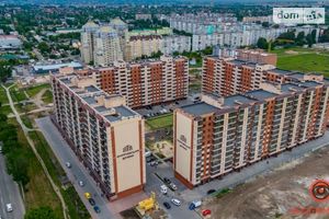 Продається 2-кімнатна квартира 68 кв. м у Дніпрі
